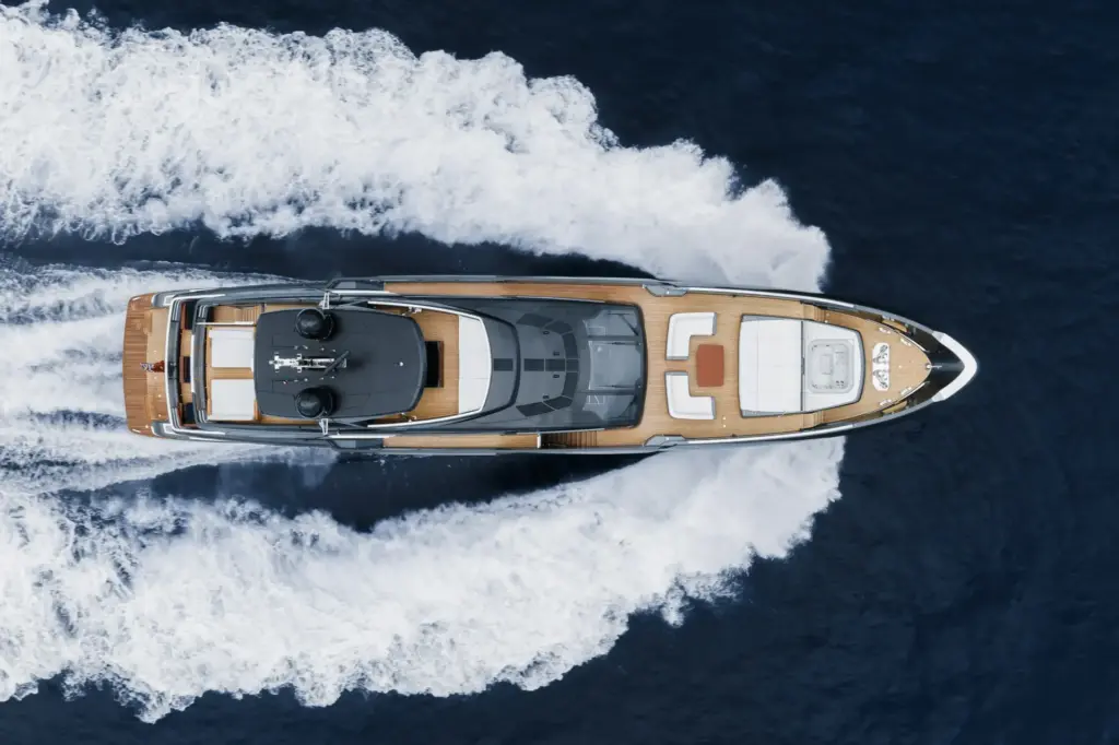 LADY FIRST - Overhead