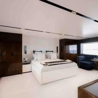 LADY FIRST - Main Deck Master Stateroom