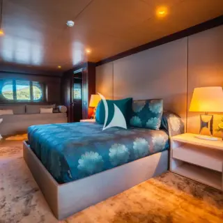 Main deck master cabin