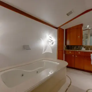 Master Ensuite