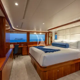 Main Deck Master Suite