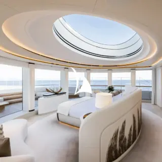 Owner's deck master suite