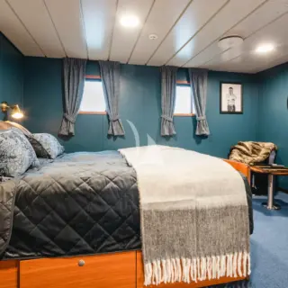 FREYA Double cabin