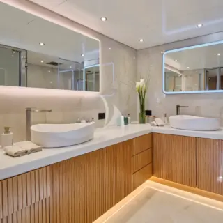 BENIK - Master Bath