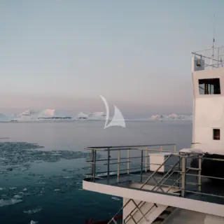 VIKINGFJORD - in Svalbard