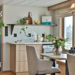 VIKINGFJORD - Lounge chairs and counter detail