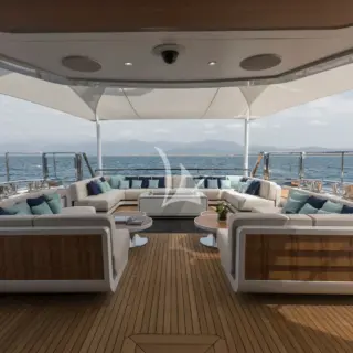 Main Deck Aft with Sunshades