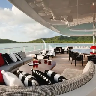Bridge deck aft