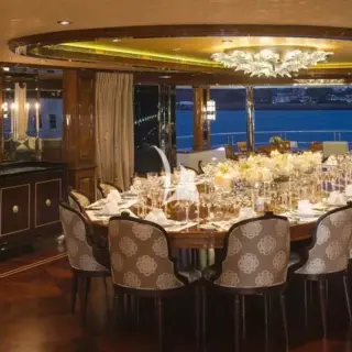 Owner's deck dining