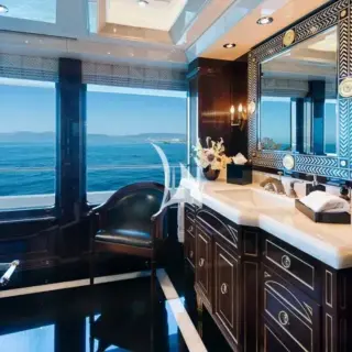 Master en suite - His
