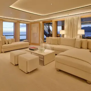 Owner's deck saloon