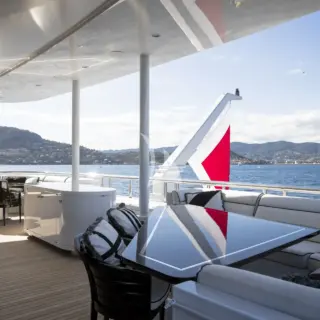 Main deck aft