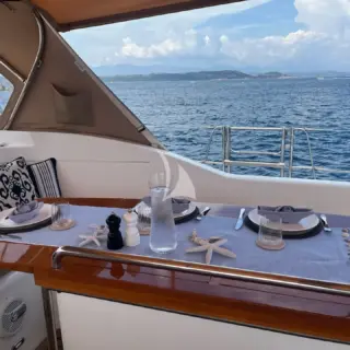 MIDNIGHT starboard dining table