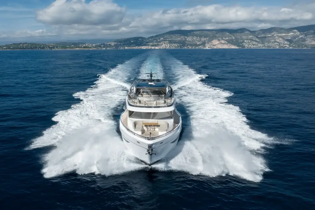 M/Y KORA