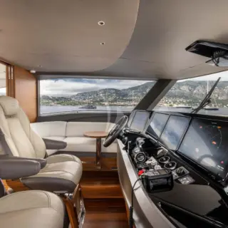 M/Y KORA Wheelhouse