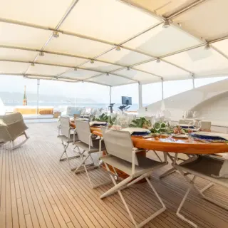 SOPHIE BLUE - sundeck