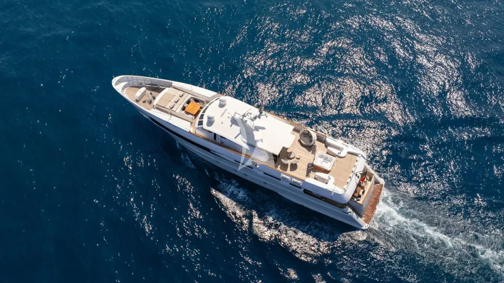 SOPHIE BLUE - Exterior 