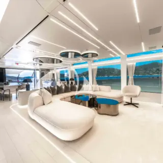 Salon - TV Area