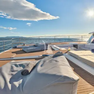 MAJESTY OF GREECE - Front Deck - Jacuzzi 