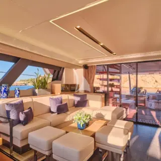 MAJESTY OF GREECE - Saloon