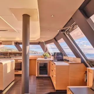 MAJESTY OF GREECE - Saloon Galley 