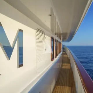 Side deck