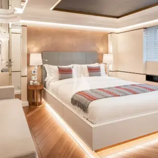 Double cabin 1