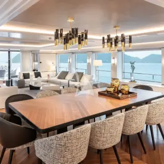 Main deck - dining area