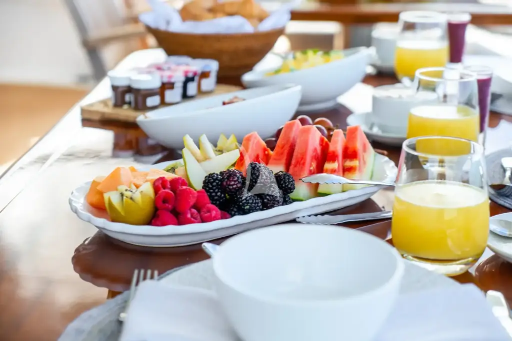 EALU - Breakfast Spread