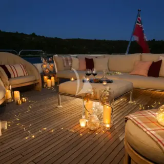 Upper deck aft