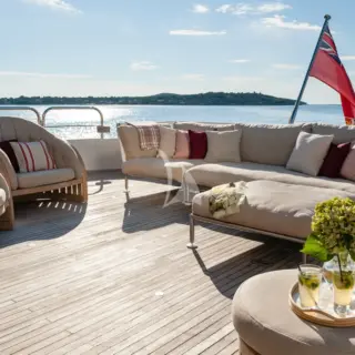 Upper deck aft