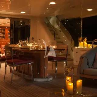 Upper deck aft