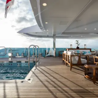 Main deck aft