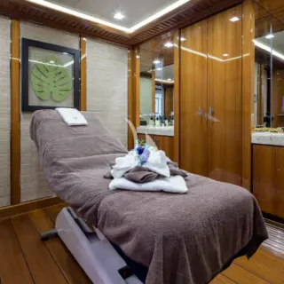 Massage room with onboard masseuse