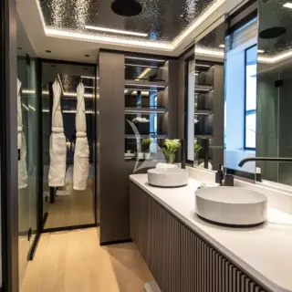 Master cabin bathroom
