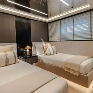 Lower deck - twin guest cabin