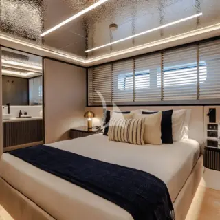 Lower deck - Double cabin