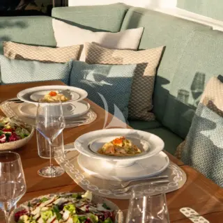 Dining details