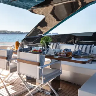 Flybridge dining table