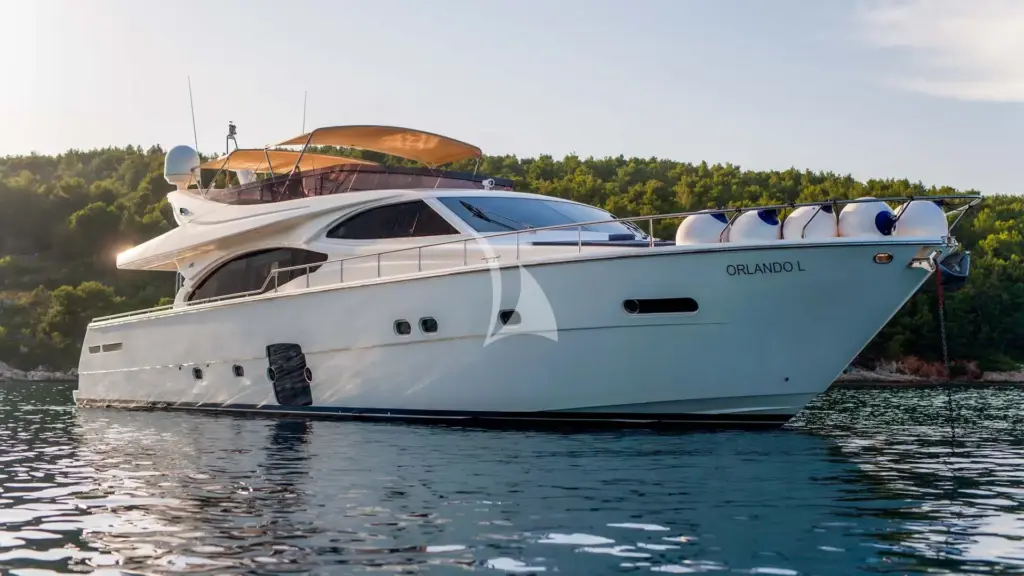 ORLANDO L - Starboard view