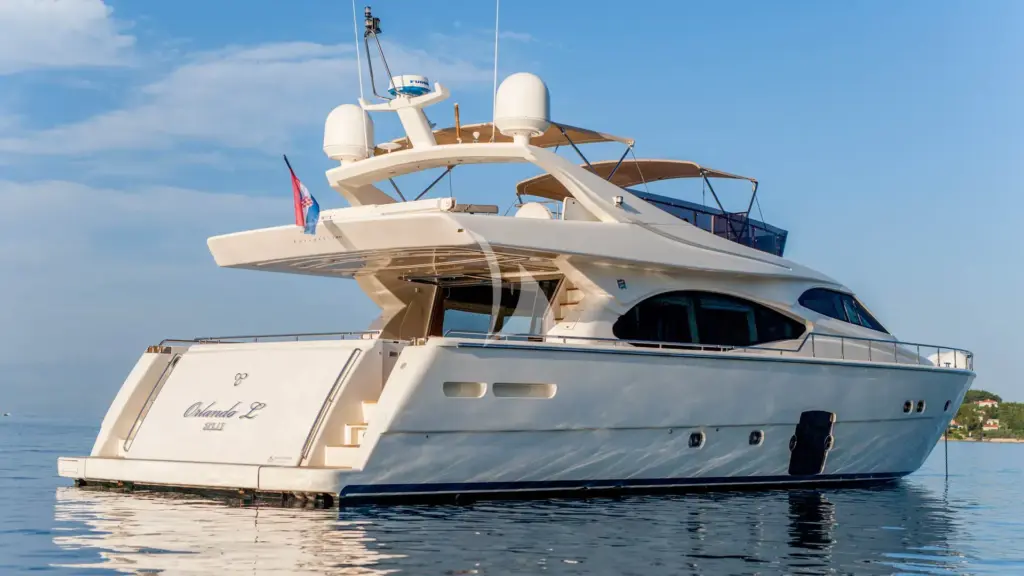 ORLANDO L - At anchor