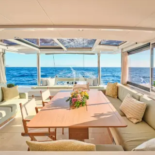 SAHANA - Dining table aft deck