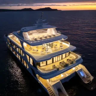 Hermes at night