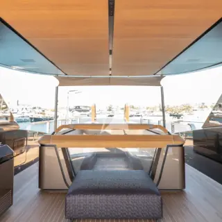 Sun Deck - Jacuzzi