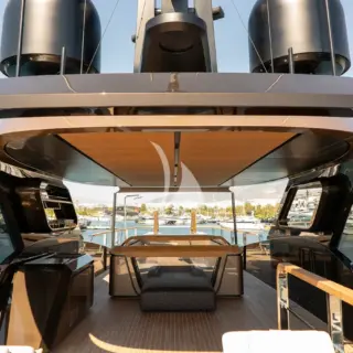Sun Deck - Jacuzzi