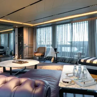 Main Deck - Salon