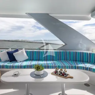 Fly Bridge Seating