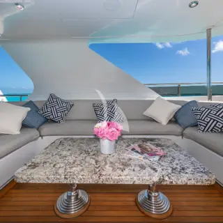 AMORE - Sun deck lounge 
