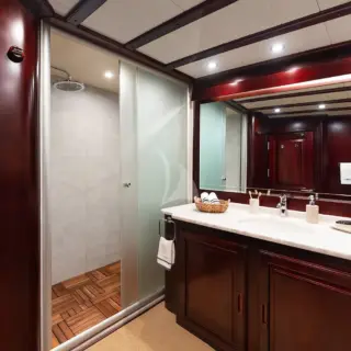 Port Double Cabin Bathroom