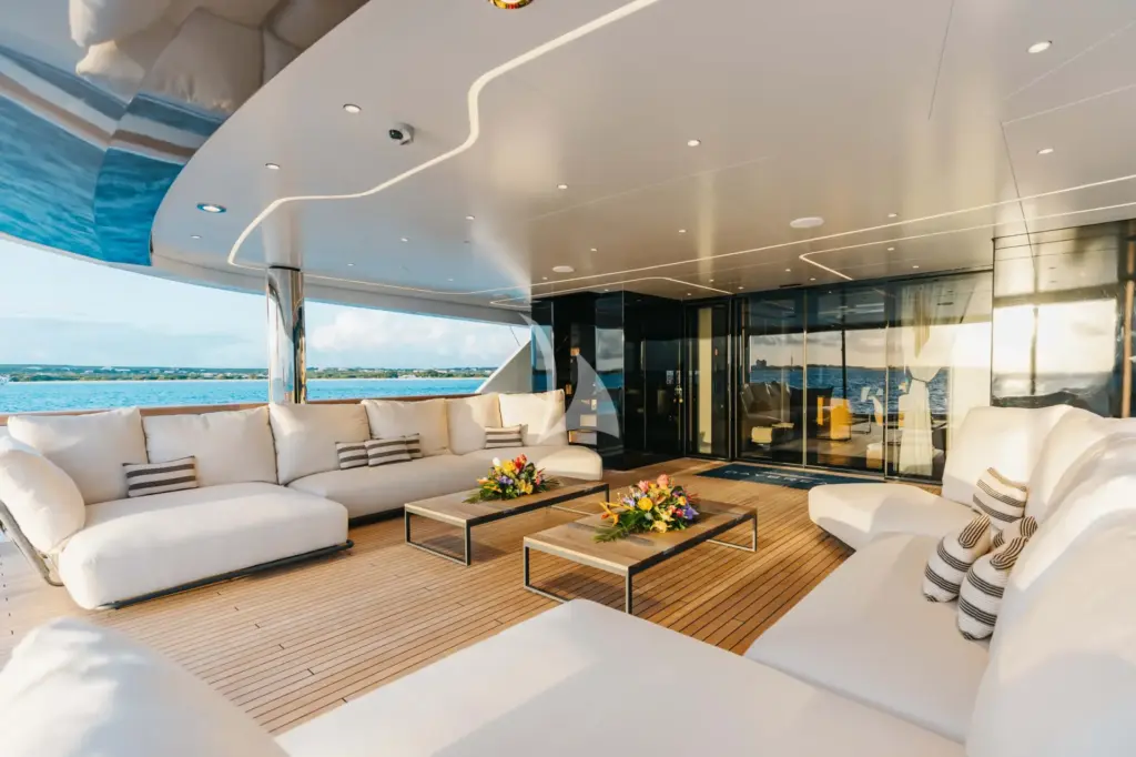 DAYBREAK - Main Deck Aft Seating